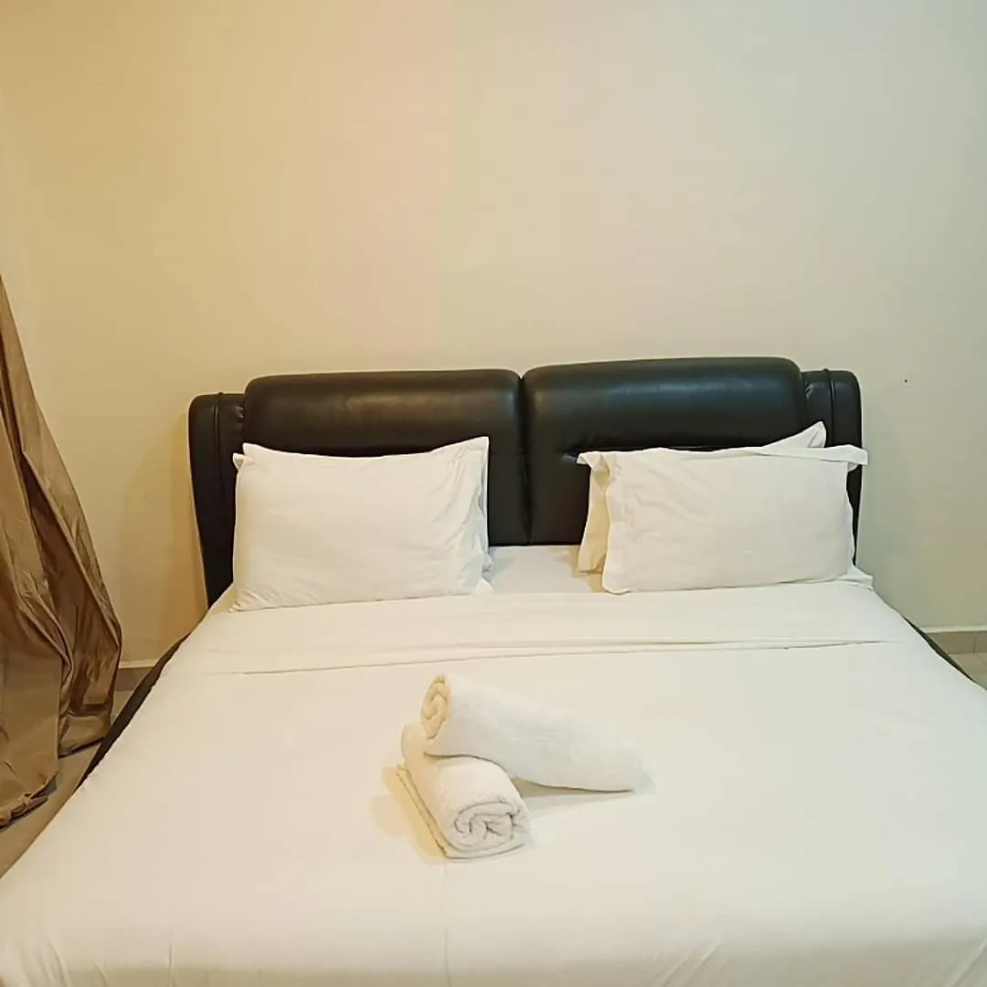 פראי Sunsega Hotel